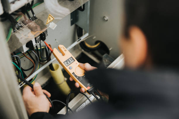 Best Circuit Breaker Repair  in El Valle De Arroyo Seco, NM